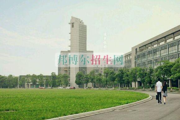 南京理工大學泰州科技學院網(wǎng)站網(wǎng)址