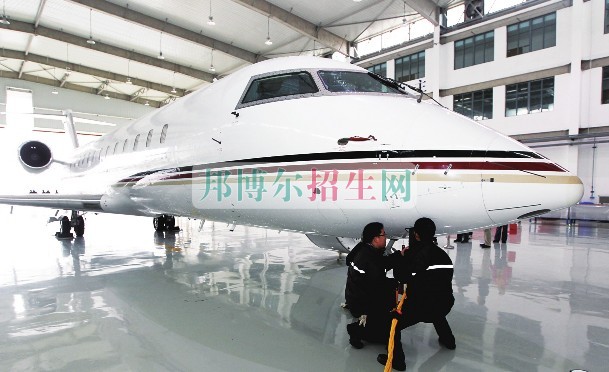 成都有飛機(jī)維修的大專(zhuān)大學(xué)