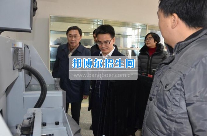 市委常委、宣傳部部長劉全勝到四川省檔案學校調研指導工作