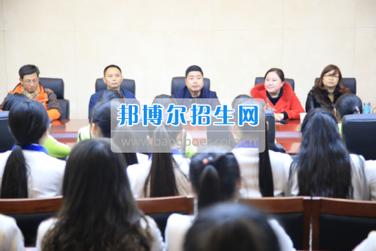 川北幼兒師范高等?？茖W(xué)校學(xué)前教育系赴南江小河職中調(diào)研