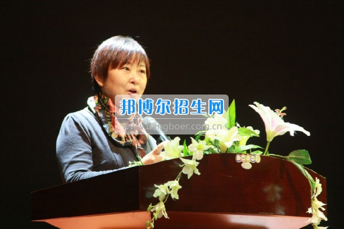 貴陽幼兒師范學(xué)校校本培訓(xùn)拉開新學(xué)期序幕，2017擼起袖子加油干！