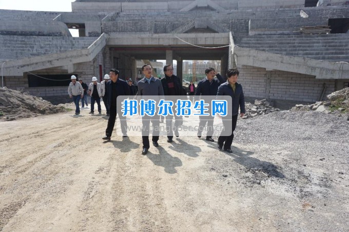副省長陳鳴明赴貴州師范大學花溪校區(qū)調(diào)研 