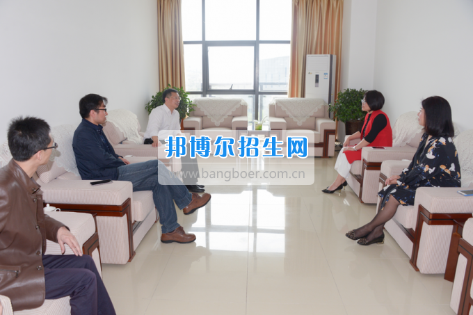 2017年西南科技大學(xué)黨委副書(shū)記張強(qiáng)一行到川南幼兒師范高等專(zhuān)科學(xué)?？疾? width=