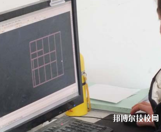 甘肅金城理工中等專(zhuān)業(yè)學(xué)校2020年學(xué)費(fèi)、收費(fèi)多少