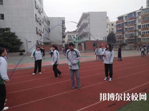 西安市商貿(mào)旅游成人中等專業(yè)學(xué)校2020年報(bào)名條件、招生要求、招生對象
