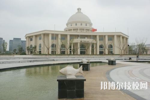 寧波外事學(xué)校2020年報名條件、招生要求、招生對象