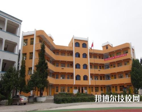 貴定中等職業(yè)技術(shù)學(xué)校2020年報名條件、招生要求、招生對象