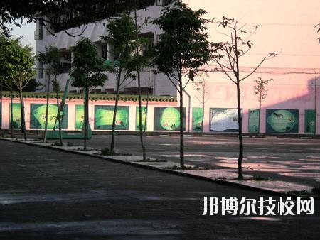 大余職業(yè)技術教育中心2020年報名條件、招生要求、招生對象