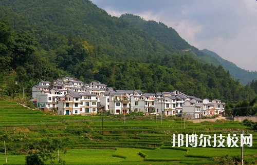 望謨中等職業(yè)學(xué)校怎么樣、好不好