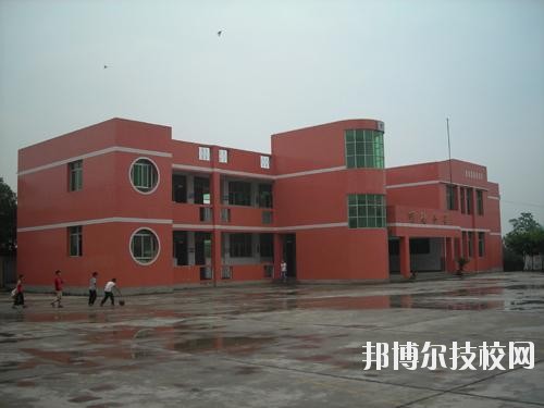 清鎮(zhèn)中等職業(yè)技術(shù)學(xué)校怎么樣、好不好