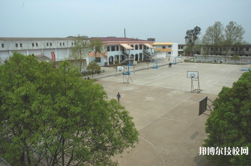 鷹潭應(yīng)用工程學(xué)校怎么樣、好不好