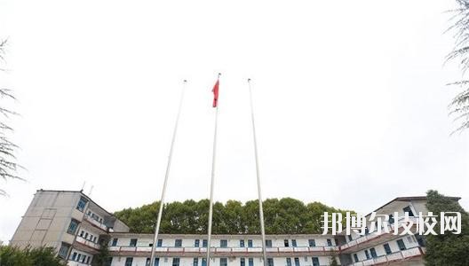 貴陽鐵路工程學校2020年報名條件、招生要求、招生對象