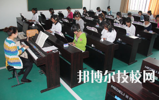 華亭職業(yè)教育中心怎么樣、好不好