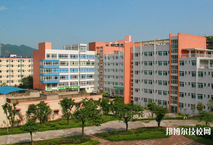 重慶工業(yè)技師學(xué)院怎么樣、好不好