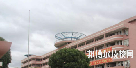 靈山第二職業(yè)技術(shù)學(xué)校2020年報(bào)名條件、招生要求、招生對(duì)象