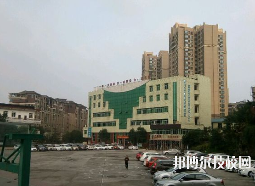 重慶機(jī)械技師學(xué)院怎么樣、好不好
