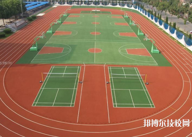 重慶商務(wù)學(xué)校怎么樣、好不好
