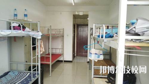 威遠縣泰來職業(yè)學(xué)校2020年宿舍條件