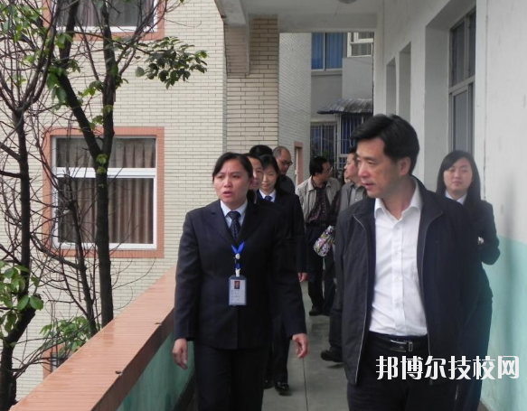 重慶渝北區(qū)竟成中學校怎么樣、好不好