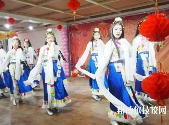 安康高新中等職業(yè)學校2020年報名條件、招生要求、招生對象 