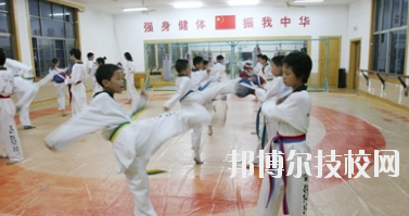 嘉峪關(guān)體育運(yùn)動(dòng)學(xué)校2020年報(bào)名條件、招生要求、招生對(duì)象