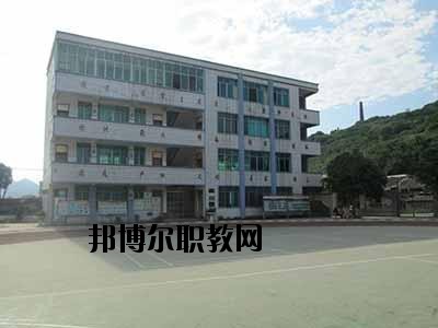 貴州羅甸中等職業(yè)學(xué)校2020年報(bào)名條件、招生要求、招生對(duì)象
