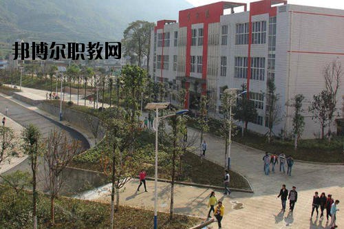 自貢市影視藝術(shù)學(xué)校2020年報(bào)名條件、招生要求、招生對象