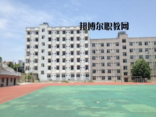貴州省電子工業(yè)學(xué)校2020年報(bào)名條件、招生要求、招生對象