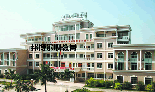 廣西百色農業(yè)學校2020年招生辦聯系電話
