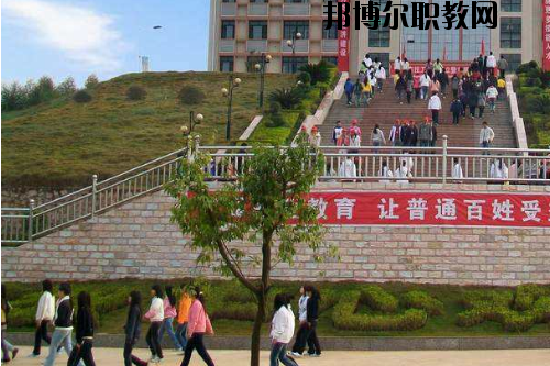 廣西質(zhì)量技術(shù)工程學(xué)校2020年報(bào)名條件、招生要求、招生對(duì)象