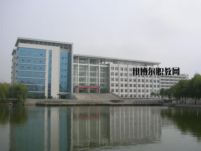 元謀縣職業(yè)高級(jí)中學(xué)2020年學(xué)費(fèi)、收費(fèi)多少