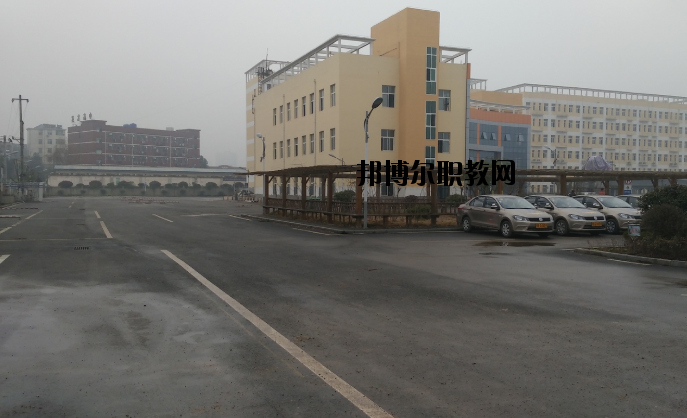 黃石第一技工學(xué)校怎么樣、好不好