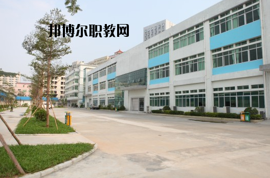 東莞機(jī)電工程學(xué)校2020年報(bào)名條件、招生要求、招生對(duì)象