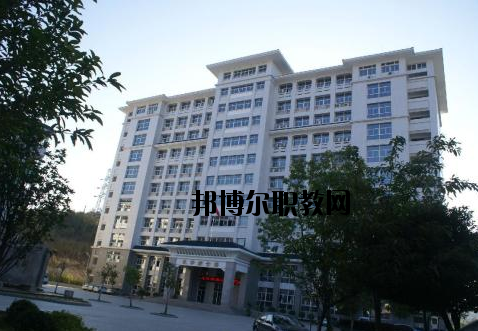 云浮技工學(xué)校2020年報(bào)名條件、招生要求、招生對(duì)象