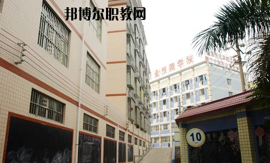 南寧中南理工職業(yè)技術學校2020年招生辦聯(lián)系電話 