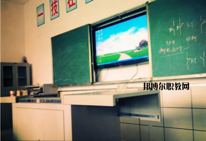 四川省隆昌縣城關職業(yè)中學2020年報名條件、招生要求、招生對象