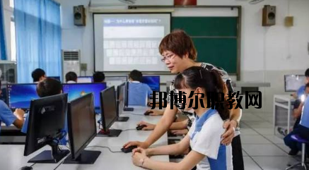 蘭州高新科技學校2020年學費、收費多少