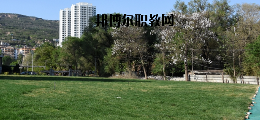 天水岷山技工學(xué)校2020年報名條件、招生要求、招生對象