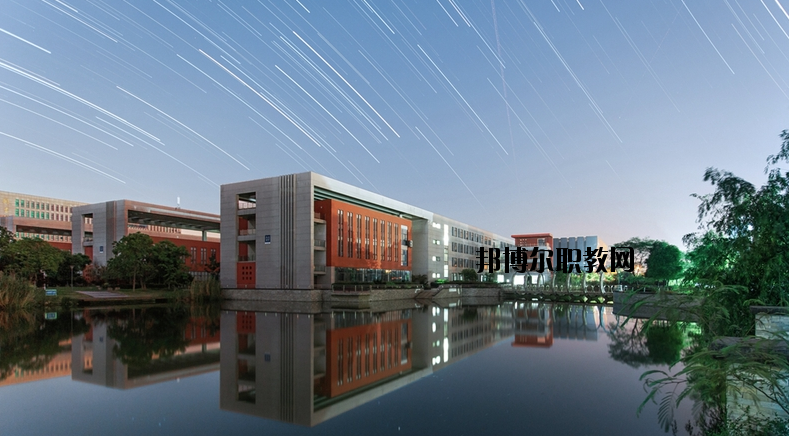 南京航空航天大學(xué)2020年報(bào)名條件、招生要求、招生對象