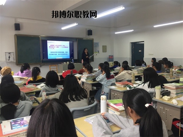 江西景德鎮(zhèn)機(jī)電工程學(xué)校2020年報(bào)名條件、招生要求、招生對(duì)象 