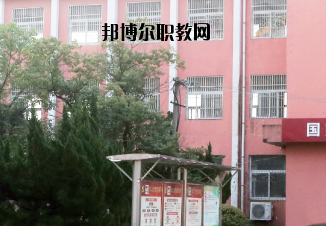 合肥商貿(mào)科技學(xué)校2020年報名條件、招生要求、招生對象 