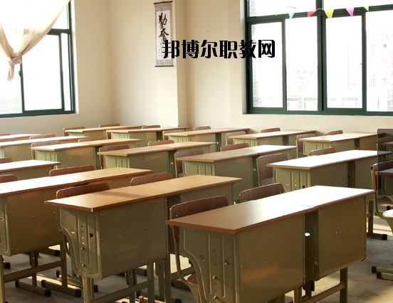 蕪湖機(jī)電學(xué)校2020年報(bào)名條件、招生要求、招生對(duì)象