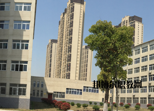 蕪湖財(cái)經(jīng)工業(yè)學(xué)校2020年報(bào)名條件、招生要求、招生對(duì)象