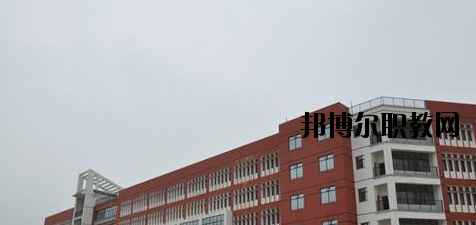 桂東衛(wèi)生學(xué)校2020年報(bào)名條件、招生要求、招生對象 
