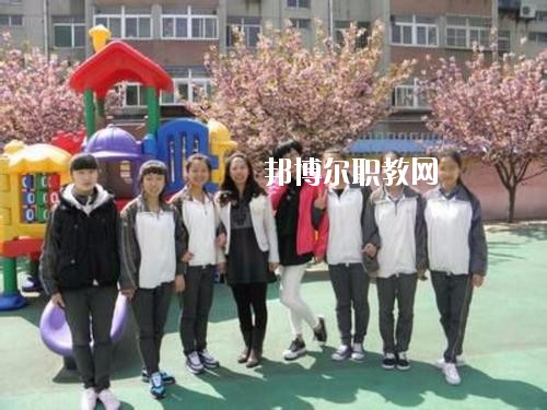 鄭州軟件應(yīng)用中等專業(yè)學(xué)校2021年學(xué)費(fèi)、收費(fèi)多少