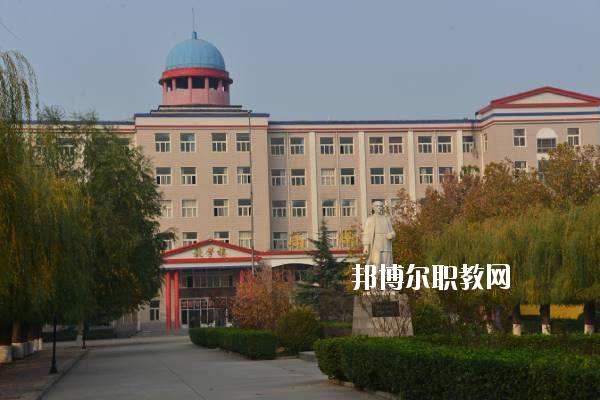 南陽廣播電視中等專業(yè)學(xué)校2021年報(bào)名條件、招生要求、招生對象