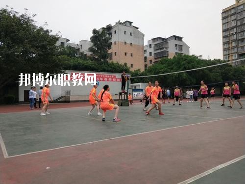 宜賓南溪區(qū)職業(yè)高級中學(xué)校2020年報(bào)名條件、招生要求、招生對象