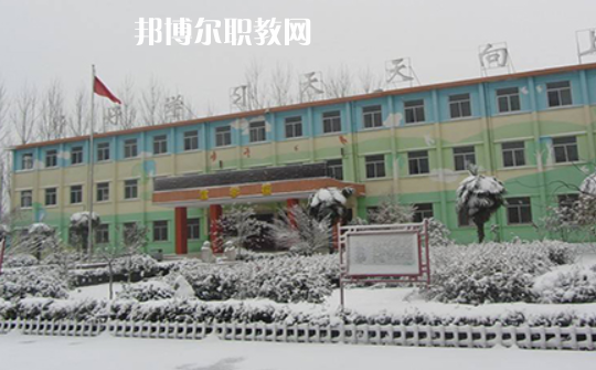淮北市烈山區(qū)中等專業(yè)學(xué)校2020年報名條件、招生要求、招生對象