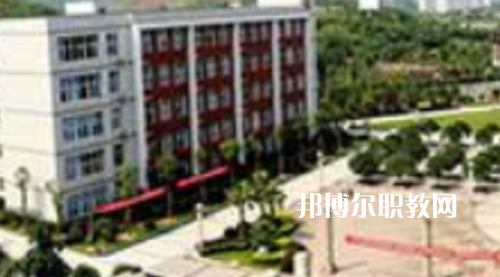 務(wù)川中等職業(yè)學(xué)校2021年報(bào)名條件、招生要求、招生對(duì)象