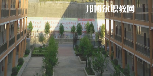 遵義市紅花崗區(qū)經(jīng)濟職業(yè)技術學校2021年報名條件、招生要求、招生對象